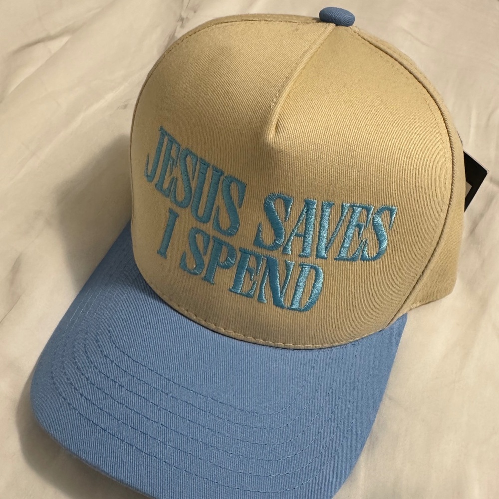 Trucker hat